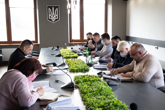 В Ужгороді засідала комісія з питань регулювання земельних відносин, містобудування та архітектури. Що розглядали?