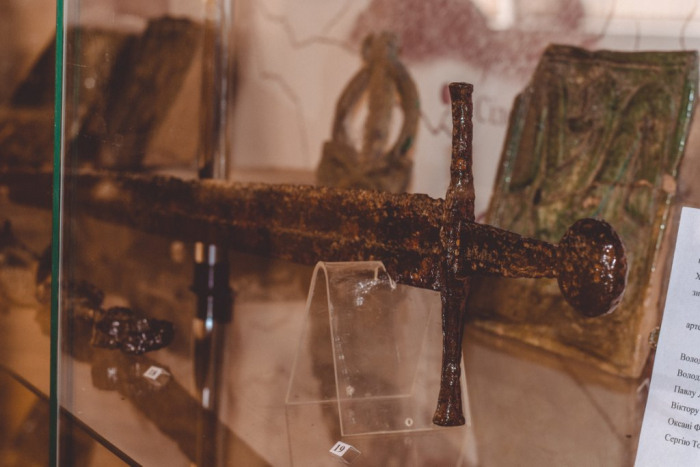 У археологічному музеї УжНУ зберігають цінності від епохи палеоліту до пізнього середньовіччя (ВІДЕО)