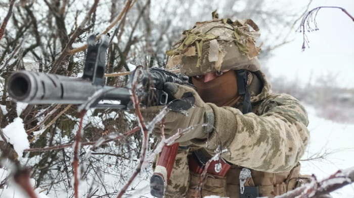 Військовослужбовцям, які захищають країну, платитимуть по 100 тисяч гривень на місяць