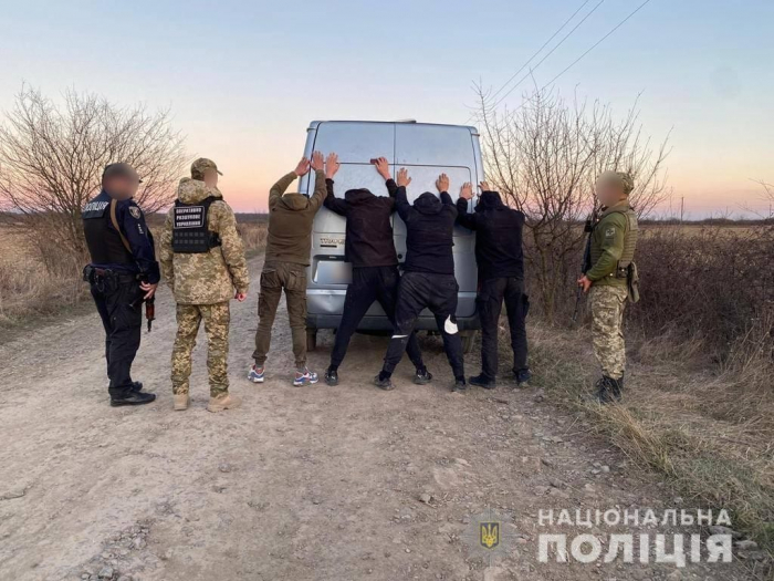 У Закарпатті затримали зловмисника, що фігурує в незаконному переправленні осіб через держкордон