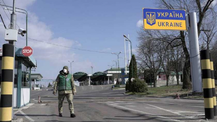 Дев'ятьох чоловіків затримали на Закарпатті за спроби незаконного перетину кордону