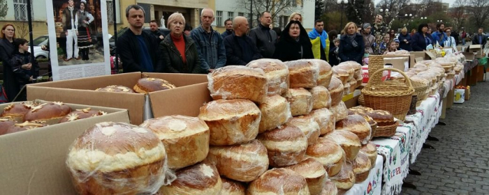 Із Закарпаття відправили військовим у зону бойових дій понад 2 тисячі пасок