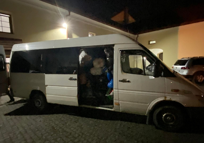 Вантажі з гуманітарною допомогою привезли в Ужгород зі словацького міста-побратима Міхаловце