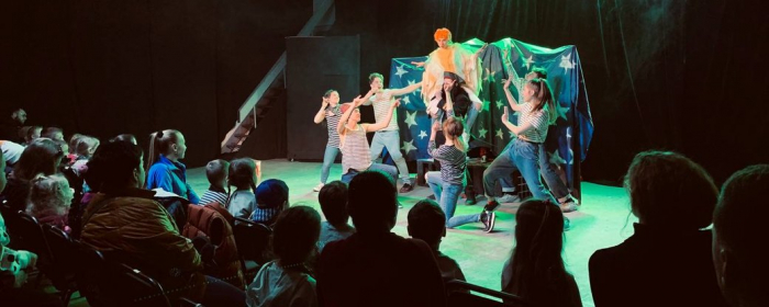 Актори київського незалежного проєкту "Театральна біржа" показали в Ужгороді дві вистави