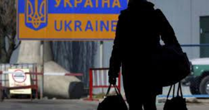 У пошуках мирного життя: як українці влаштовуються закордоном? 