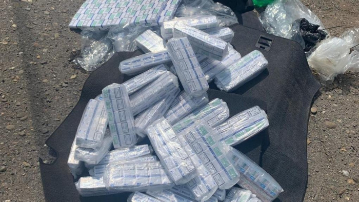 Майже 500 пачок сигарет намагалася незаконно перевезти за кордон 24-річна закарпатка