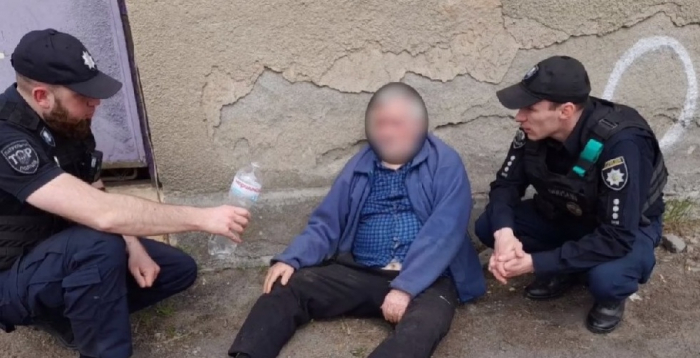 В Ужгороді патрульні роти ТОР врятували життя літньому чоловікові та собаці