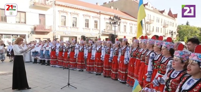Заслужений академічний Закарпатський народний хор збирає кошти на тепловізори для ЗСУ