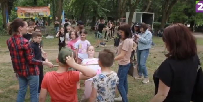 Крос-похід у вигляді квесту влаштували для дітей в Ужгороді (ВІДЕО)