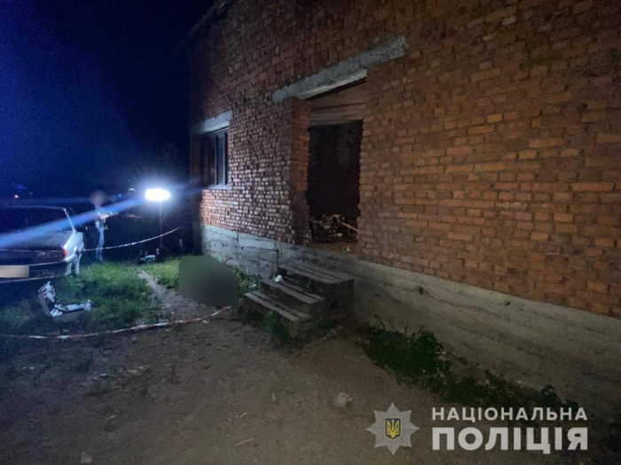 Поліцейські Ужгородщини затримали зловмисника, який підозрюється у вбивстві свого родича