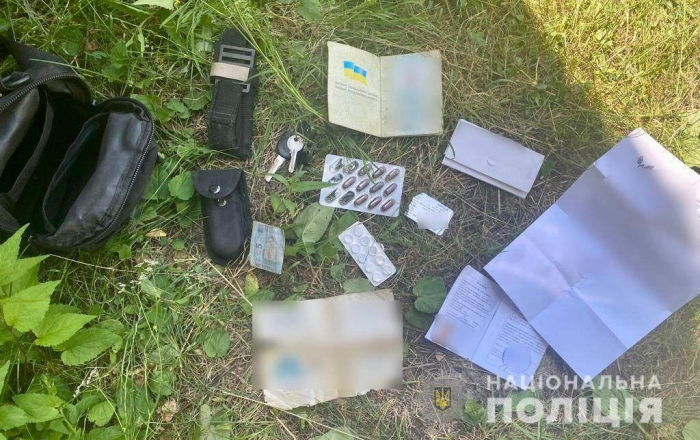 Поліцейські Міжгір’я оперативно розкрили крадіжку сумки з цінними речами із автомобіля місцевого жителя