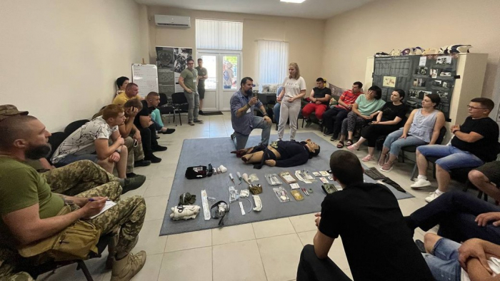 В Ужгороді волонтери з Угорщини провели майстер-клас з тактичної медицини