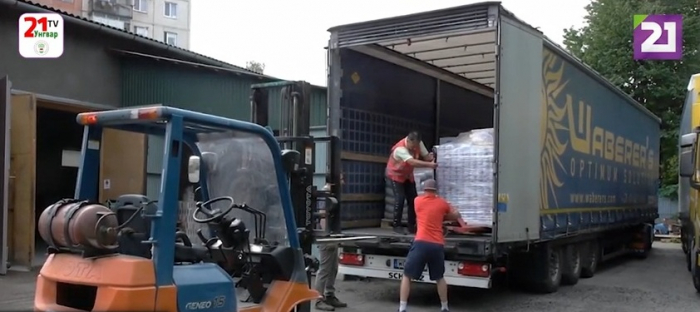 До Закарпаття прибуло 40 тонн допомоги від Єзуітської служби біженців Угорщини