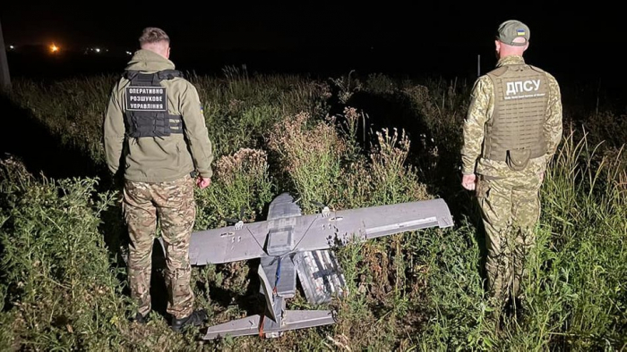 На Закарпатті виявили безпілотник, яким намагались переправити до Угорщини 170 пачок сигарет