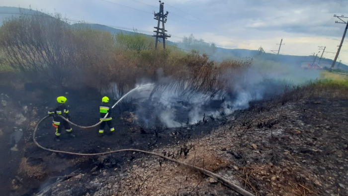 Через підпал сміття та сухої трави село на Закарпатті залишилось без газопостачання
