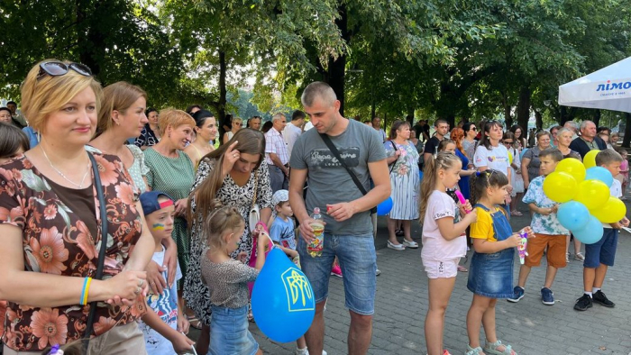 В Ужгороді провели благодійну акцію на підтримку ЗСУ (ФОТО, ВІДЕО)
