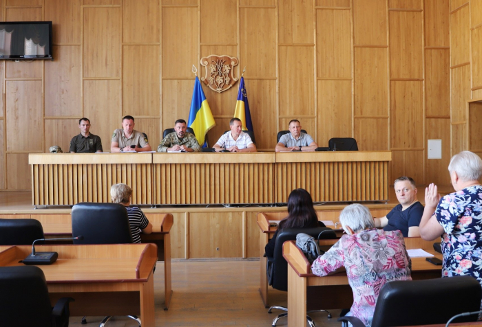 Підготовку до опалювального сезону обговорили сьогодні в Ужгородській міській раді на засіданні ради голів ОСББ і ЖБК