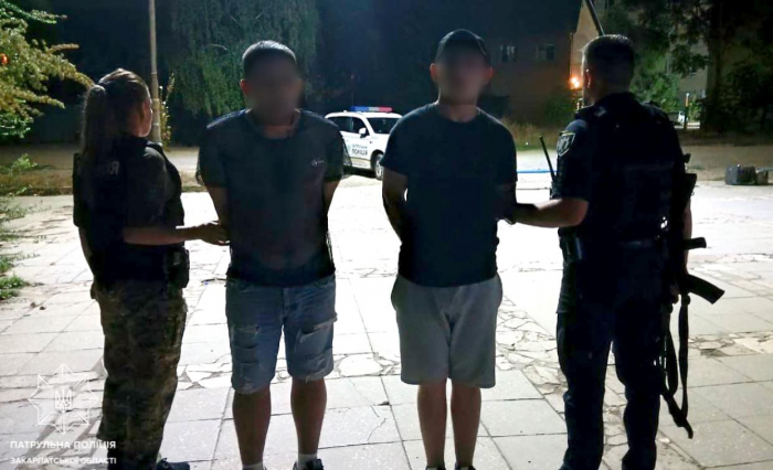 По "гарячих" слідах патрульні затримали ймовірних грабіжників