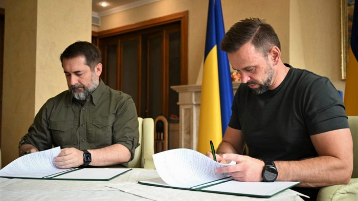 Закарпатська та Луганська ОВА підписали угоду про допомогу вимушеним переселенцям