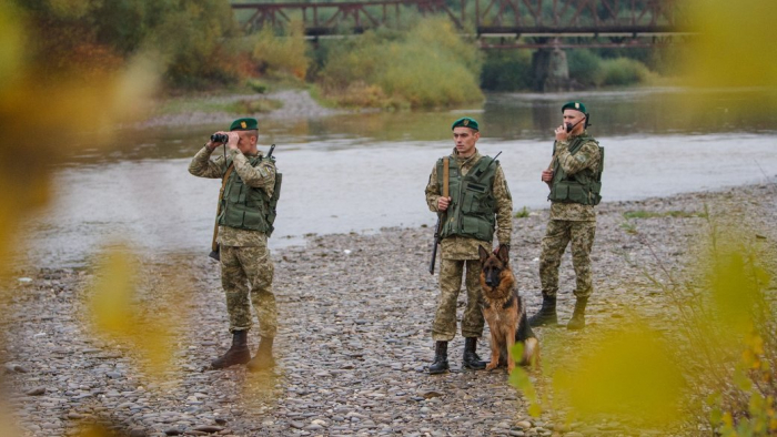 За добу на Закарпатті біля кордону затримали 14 чоловіків, які намагалися потрапити до ЄС
