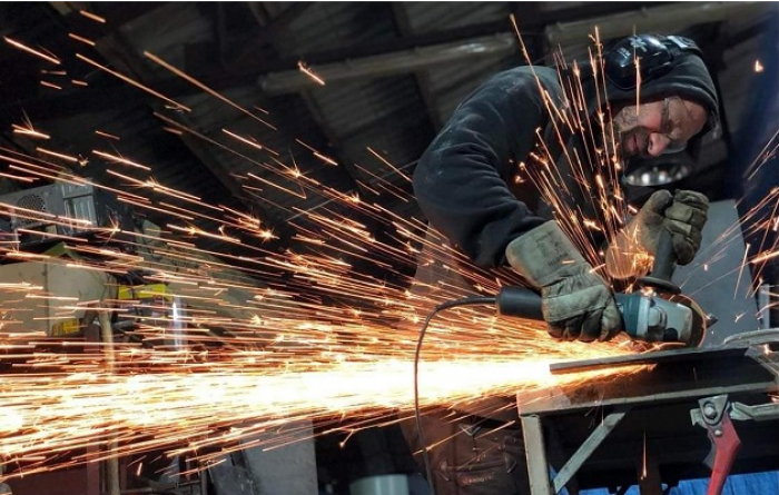 Ужгородець Андрій Стегура: «200-300 наших печей є на фронті, значить, 200-300 наметів – у теплі» (ФОТО, ВІДЕО)