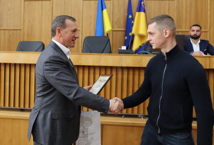 В Ужгородській міськраді нагородили керівника відокремленого підрозділу Кіокушин БуДо карате Ігоря Шандру (ФОТО)