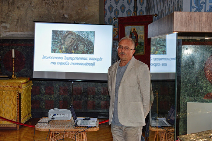 «Іконостаси Закарпаття»: пройшла відкрита лекція Михайла Приймича в Ужгородському замку (ВІДЕО)