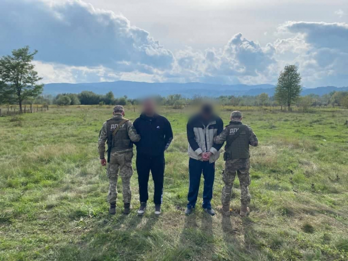 На кордоні в Закарпатті затримали сімох ухилянтів з Харківщини (ФОТО)