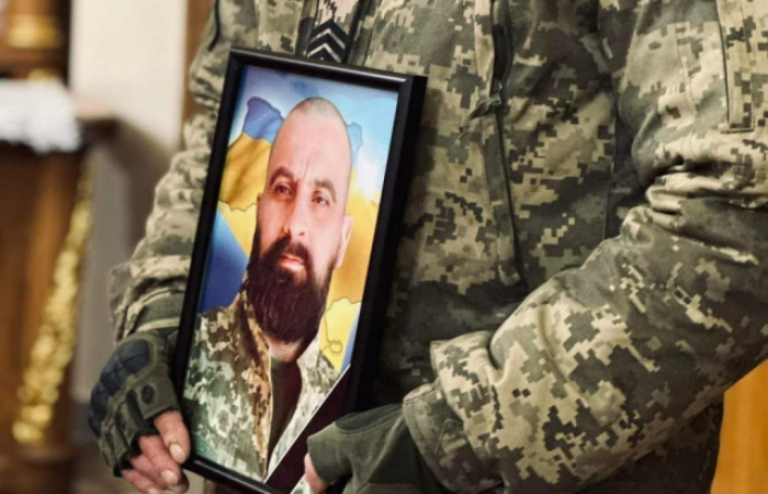 У Мукачеві попрощалися із полеглим на війні Героєм - Сергієм Гончаруком (ФОТО)