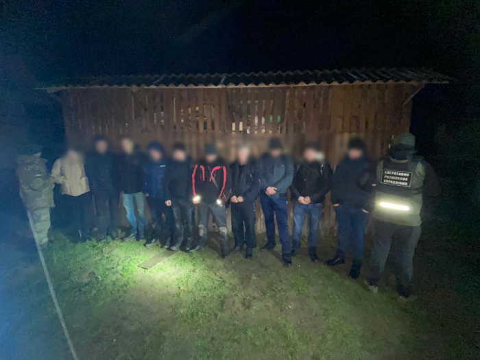 На Закарпатті організатору незаконного переправлення осіб через кордон обрали запобіжний захід