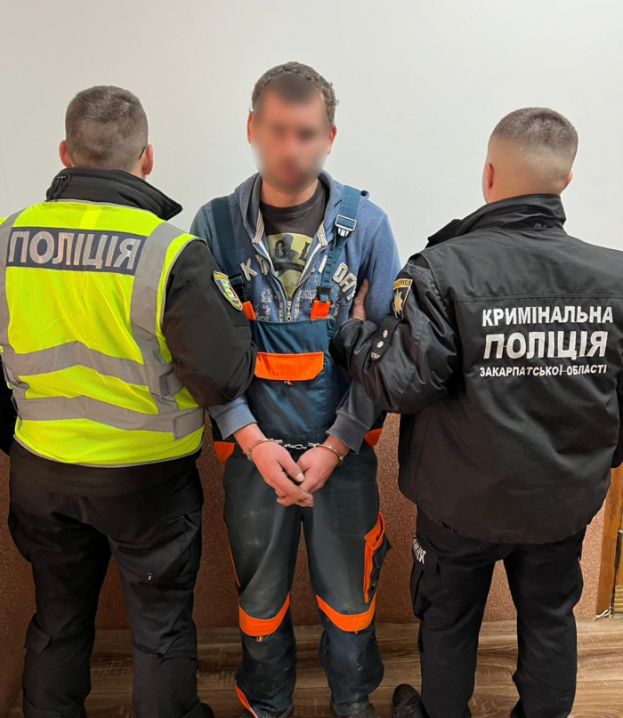 На Закарпатті поліція затримала підозрюваного у незаконному заволодінні автомобілем місцевого жителя