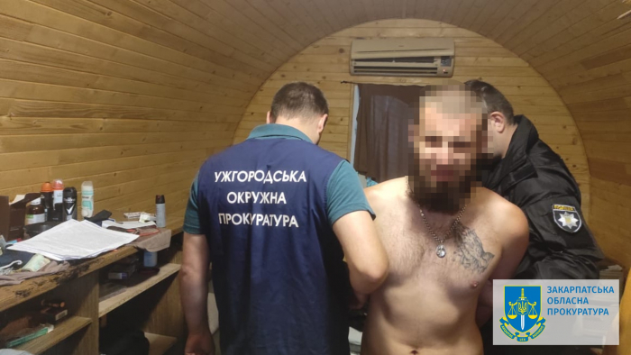 Продавали неіснуючий товар для військових: в Ужгороді співмешканців викрили на шахрайстві