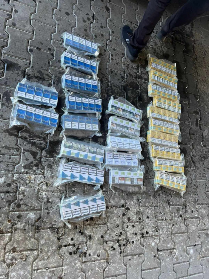 Через спробу контрабанди іноземець позбувся автівки