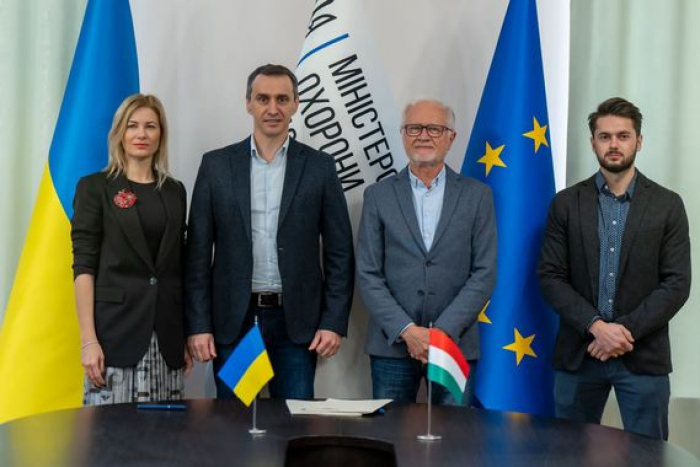 Українські лікарні отримають 100 апаратів ШВЛ від Угорщини