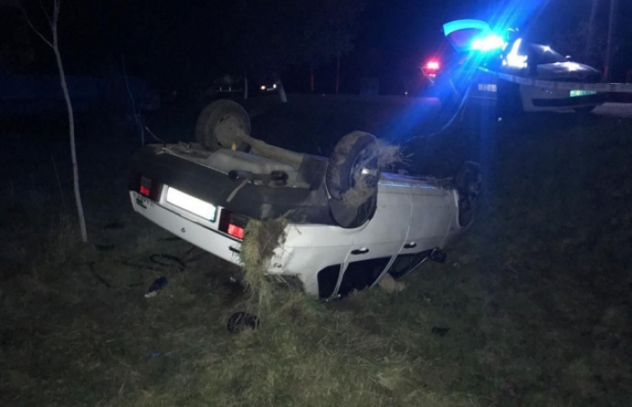 Автівка перевернулася на дах: через п'яного водія постраждали діти