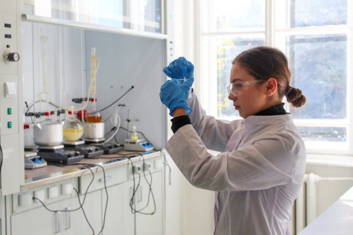 У Навчально-науковому інституті хімії та екології УжНУ –  нова науково-дослідна лабораторія 