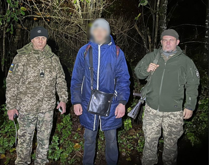 Дуже хотів до коханої в Штати, три дні блукав у Карпатах та довелось до прикордонників завітати