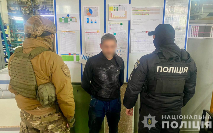 Збував наркотики прямо на роботі: поліція Ужгородщини затримала зловмисника