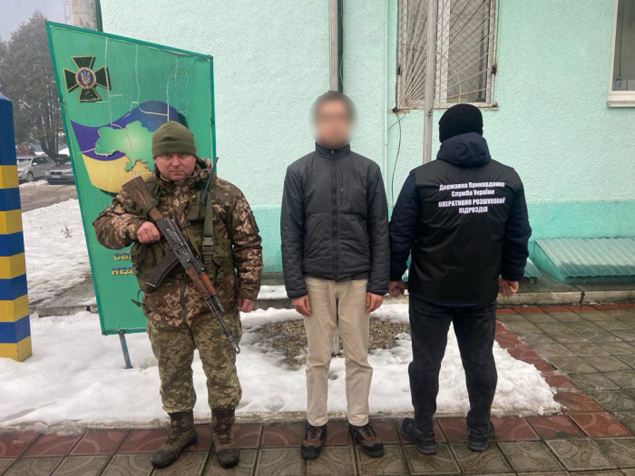 На Закарпатті прикордонники затримали двох «туристів», які збиралися підкорювати Говерлу