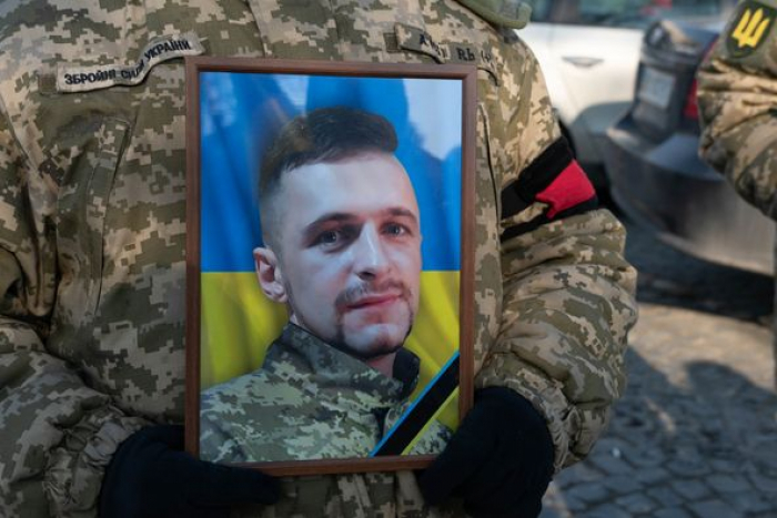 В Ужгороді попрощалися із загиблим захисником Олександром Михалком
