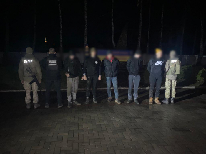 Румунські прикордонники виявили потопельника, що намагався потрапити в країну з Закарпаття (ФОТО)