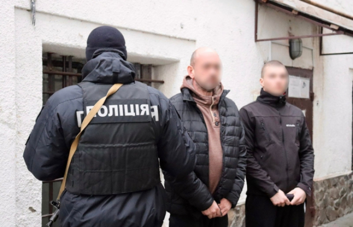 Злочинну групу, яка переправляла на Закарпатті ухилянтів, взяли під варту (ФОТО)