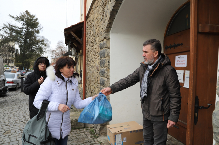 Щотижнева допомога переселенцям у «Совиному гнізді» в Ужгороді
