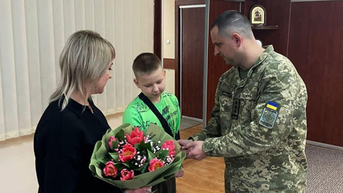 На Закарпатті вручили державні нагороди рідним загиблих на війні прикордонників