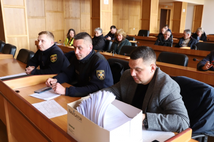 В Ужгородській міськраді йшлося про стан укриттів для тимчасового захисту населення в умовах воєнного стану