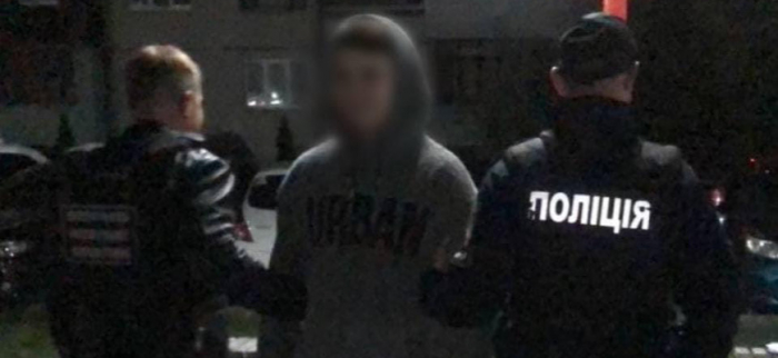 Ужгородом розгулював чоловік з наркотиками