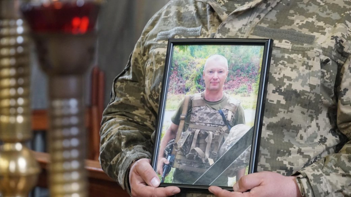 На Закарпатті попрощалися з полеглим на війні Віктором Хруником