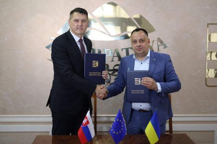 Закарпатська обласна рада уклала пряму угоду про співпрацю з Пряшівським самоврядним краєм