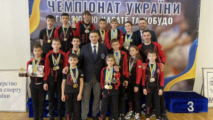 Закарпатські спортсмени здобули на чемпіонаті України 25 золотих медалей з годзю-рю карате та кобудо