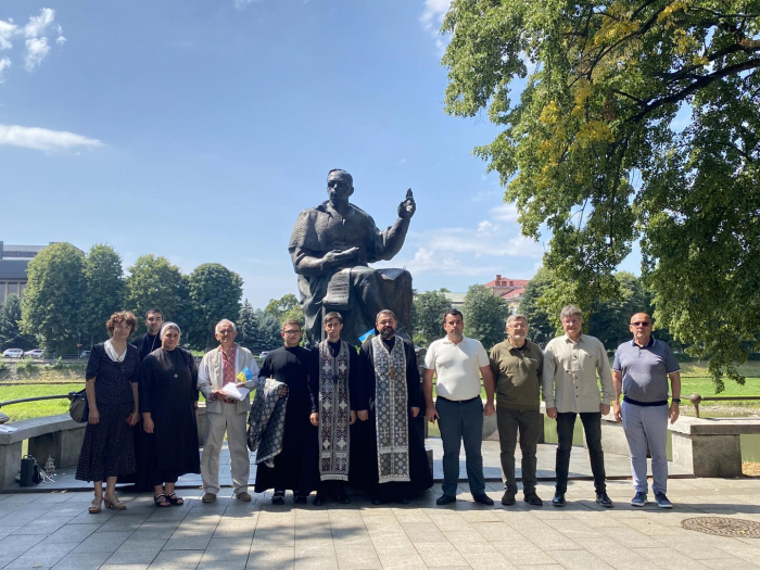 В Ужгороді вшанували роковини смерті Августина Волошина